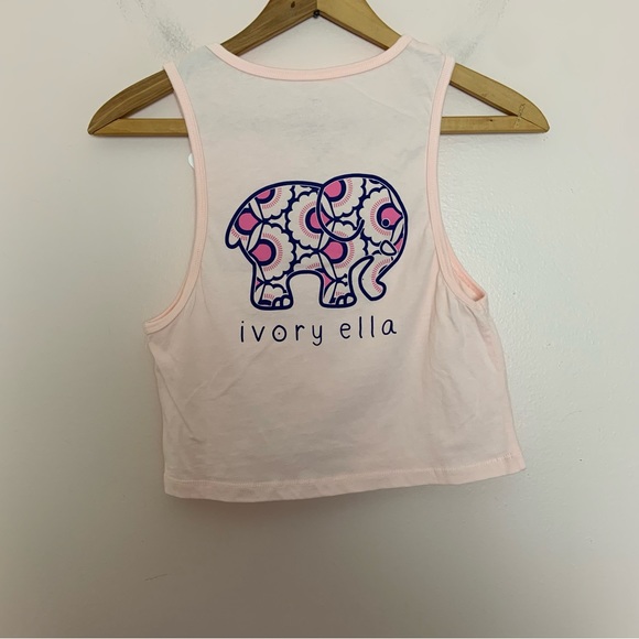 ivory ella Tops - NWT New Ivory Ella Crystal Light Pink Fancy Florals Cropped Tank Top Size Medium